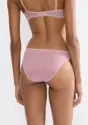 TRIUMPH SIGNATURE SHEER