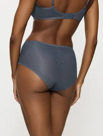 TRIUMPH SIGNATURE SHEER