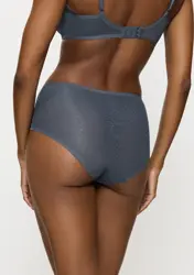 TRIUMPH SIGNATURE SHEER