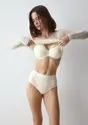 BMU ILLUSION CURVE