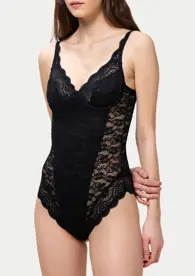 AMOURETTE 300