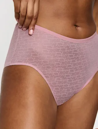 TRIUMPH SIGNATURE SHEER