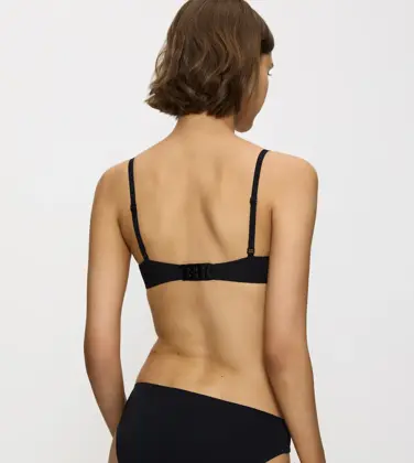 BODY MAKE-UP