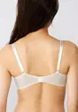 天使のブラ スリムライン レッドレーベル バイ トリンプ0118 ブラジャー