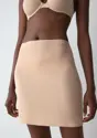 BODY MAKE-UP