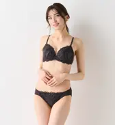 Daily AMOSTYLE 3/4カップブラ ブラ＆ショーツセット スウィートフローラ, ブラック, model image number 2