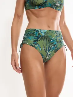 SUMMER ALLURE