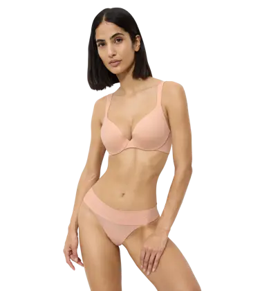 BODY MAKE-UP ILLUSION