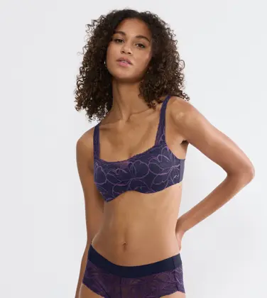 BODY MAKE-UP ILLUSION LACE