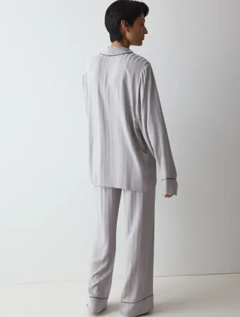 O - LIGHT PAONETTE HW