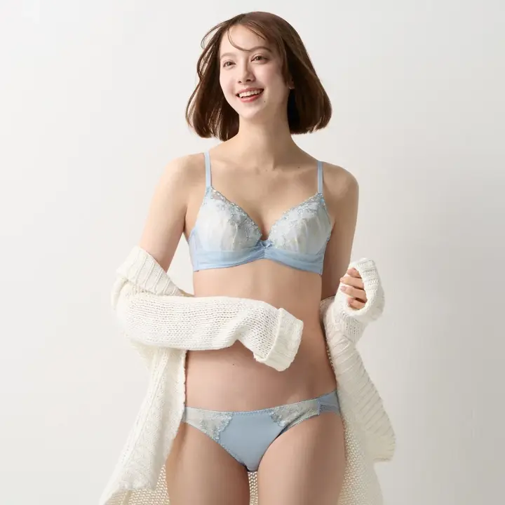 Daily Plus やわぴたワイヤーブラ ブラ＆ショーツセット　マイリトルガーデン, , model image number 3