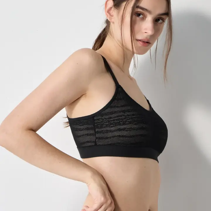 スロギー フリー オールラウンド レース カップ付きハーフトップ, ブラック, model image number 2