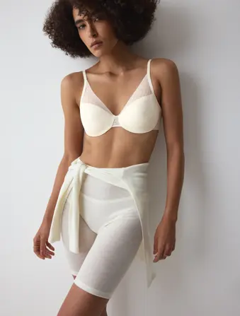 TRIUMPH SIGNATURE SHEER