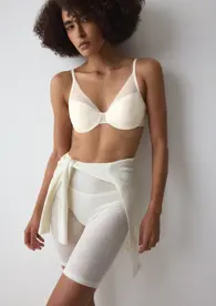 TRIUMPH SIGNATURE SHEER
