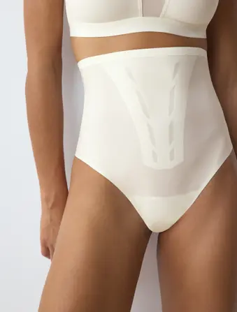 TRIUMPH SHAPE SMART