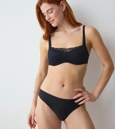 BODY MAKE-UP ILLUSION LACE