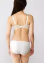 天使のブラ スリムライン レッドレーベル バイ トリンプ0118 ブラジャー