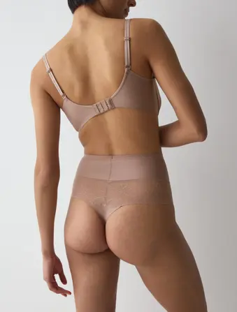 COMFORT CONTOUR