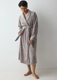 ROBES