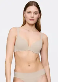 BODY MAKE-UP ILLUSION