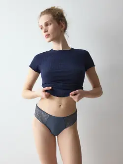 PRETTY MODAL