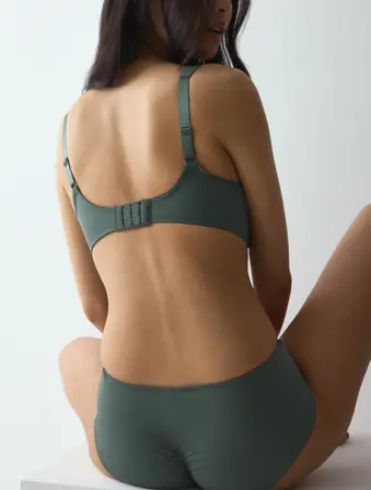 ESSENTIAL MINIMIZER