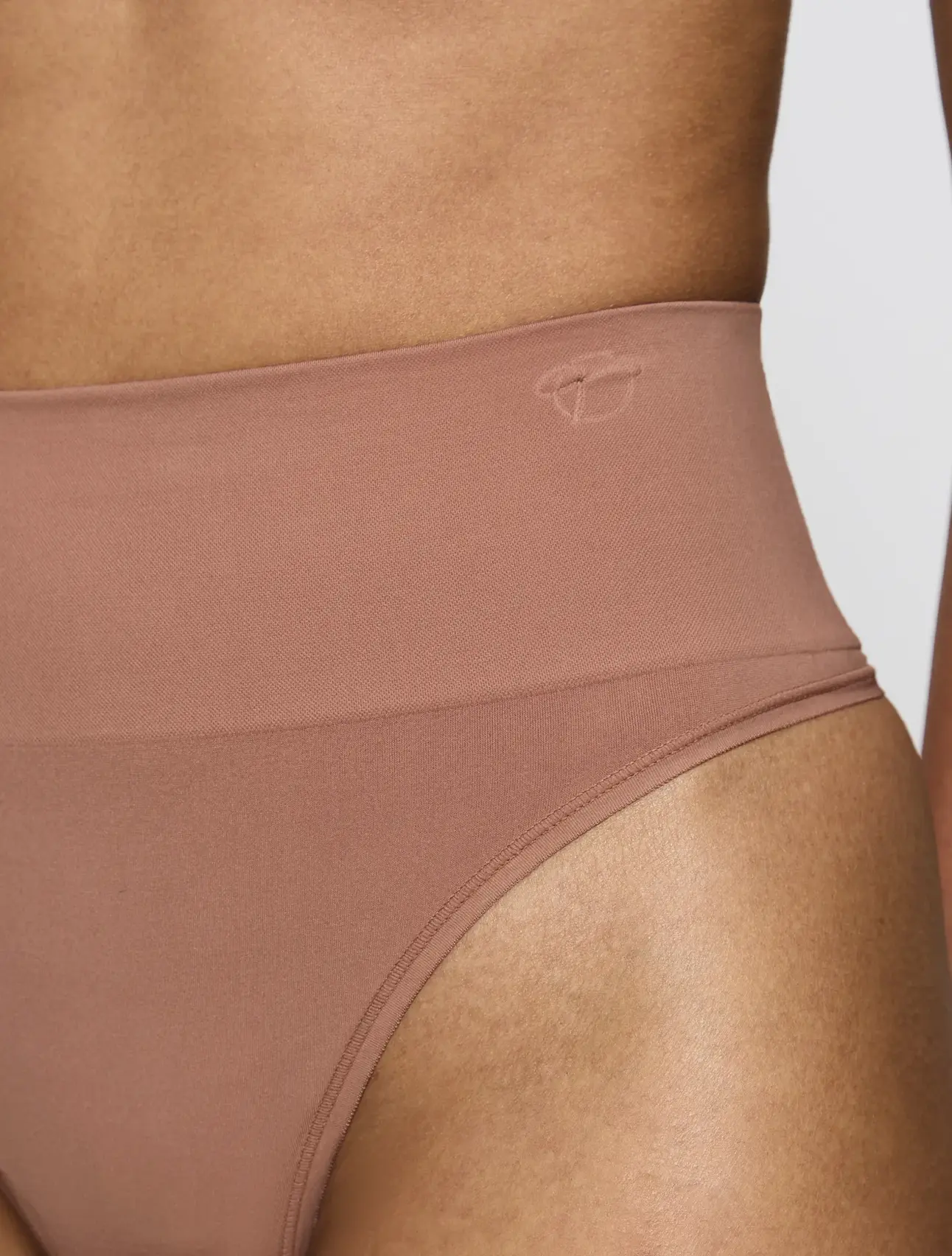 TRIUMPH SOFT SCULPT