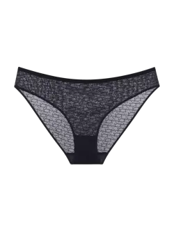 TRIUMPH SIGNATURE SHEER