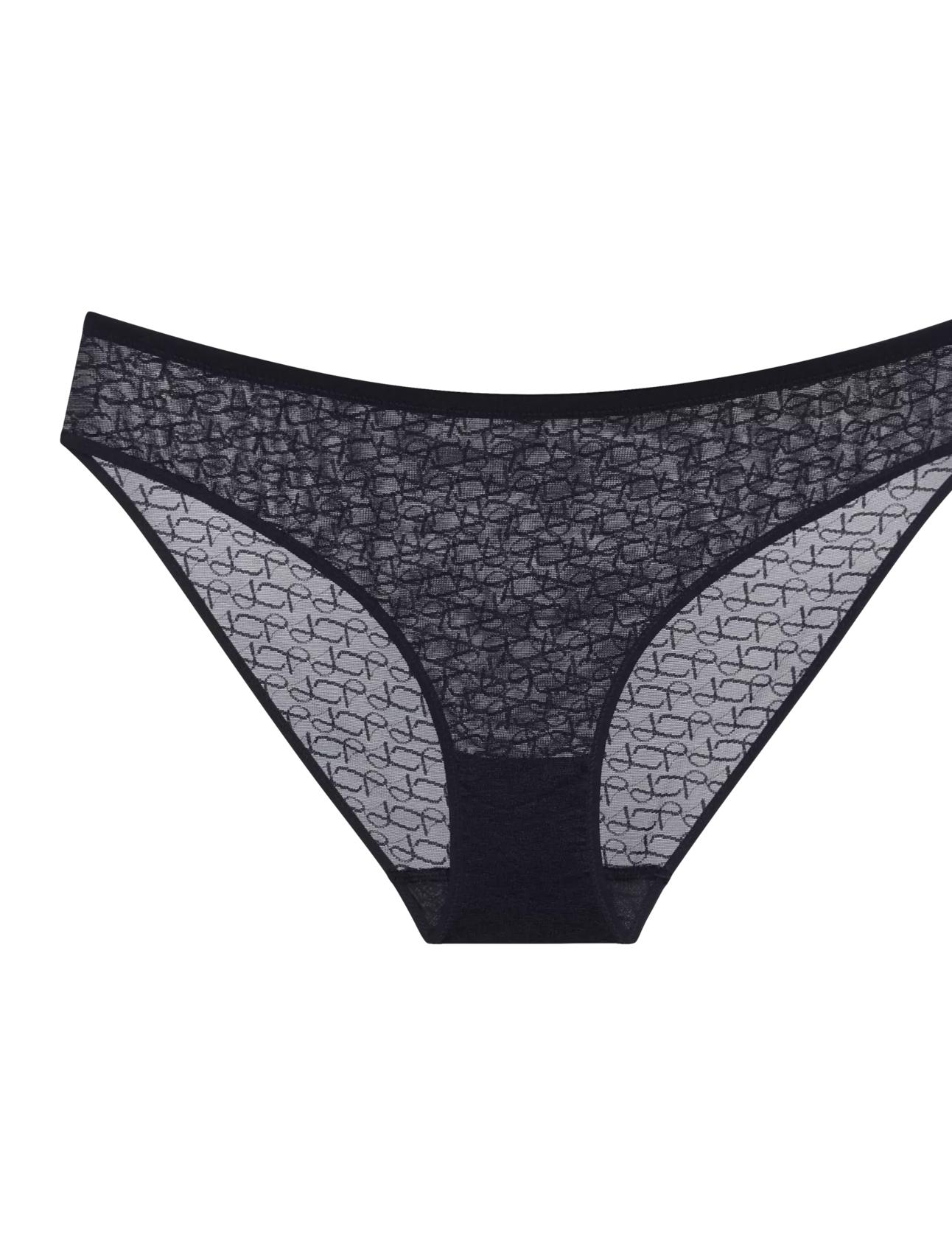 TRIUMPH SIGNATURE SHEER