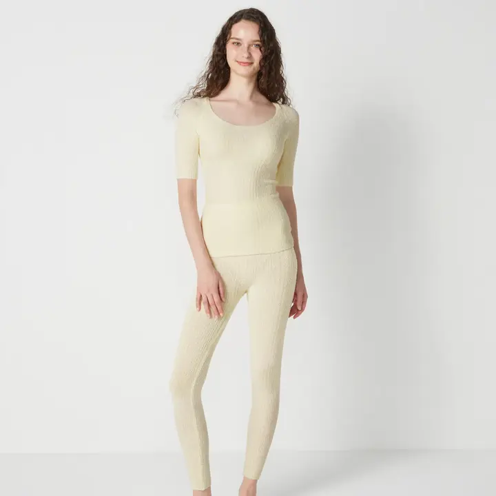 【SALE】スロギー ニット無地リブ 5分丈インナートップ, ホワイト, model image number 2