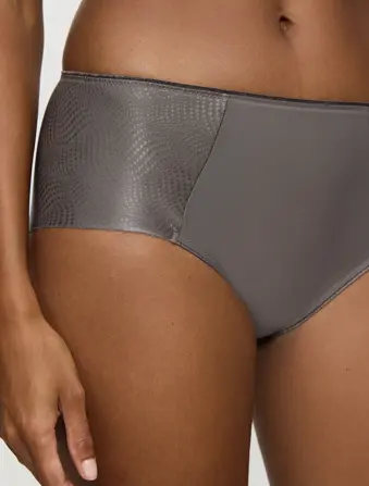 ESSENTIAL MINIMIZER