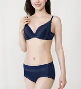 トリンプ プレミアム ゴールドレーベル4000 はきこみ深めショーツ【一部カラーSALE】, ブルー, model image number 1