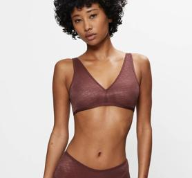 TRIUMPH SIGNATURE SHEER