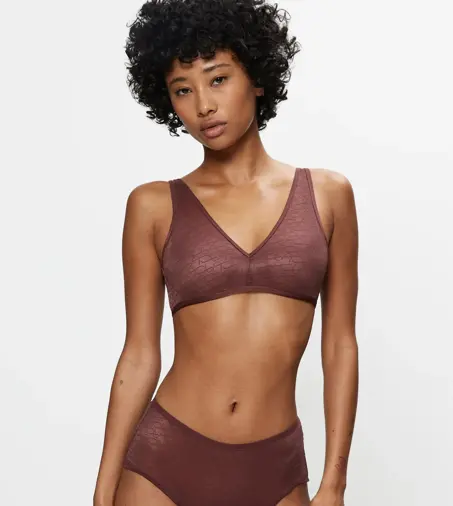 TRIUMPH SIGNATURE SHEER