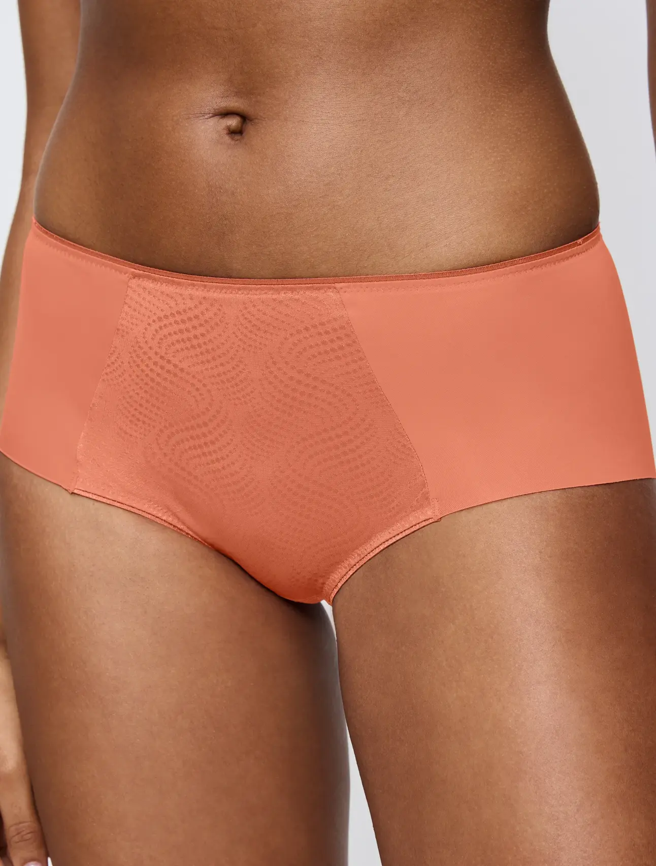 ESSENTIAL MINIMIZER T