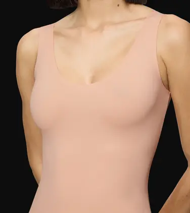 BODY MAKE-UP ILLUSION
