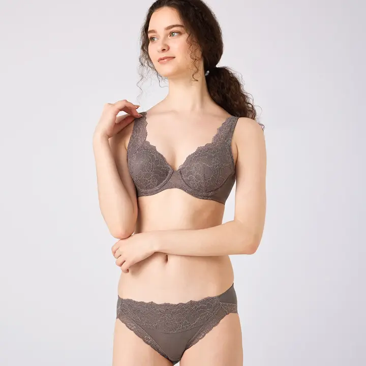 恋するブラ612 レギュラーショーツ【一部カラーSALE】, ブラウン, model image number 1