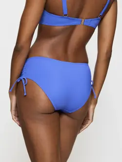 SUMMER ALLURE