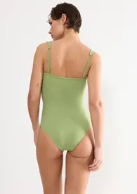 SUMMER ALLURE