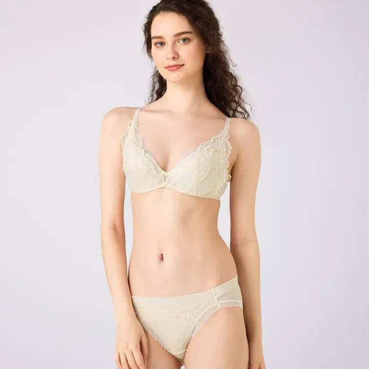 ゴールドレーベル バイ トリンプ4007 ブラジャー(パッドなし), ホワイト, model image number 1