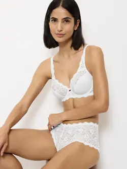 AMOURETTE