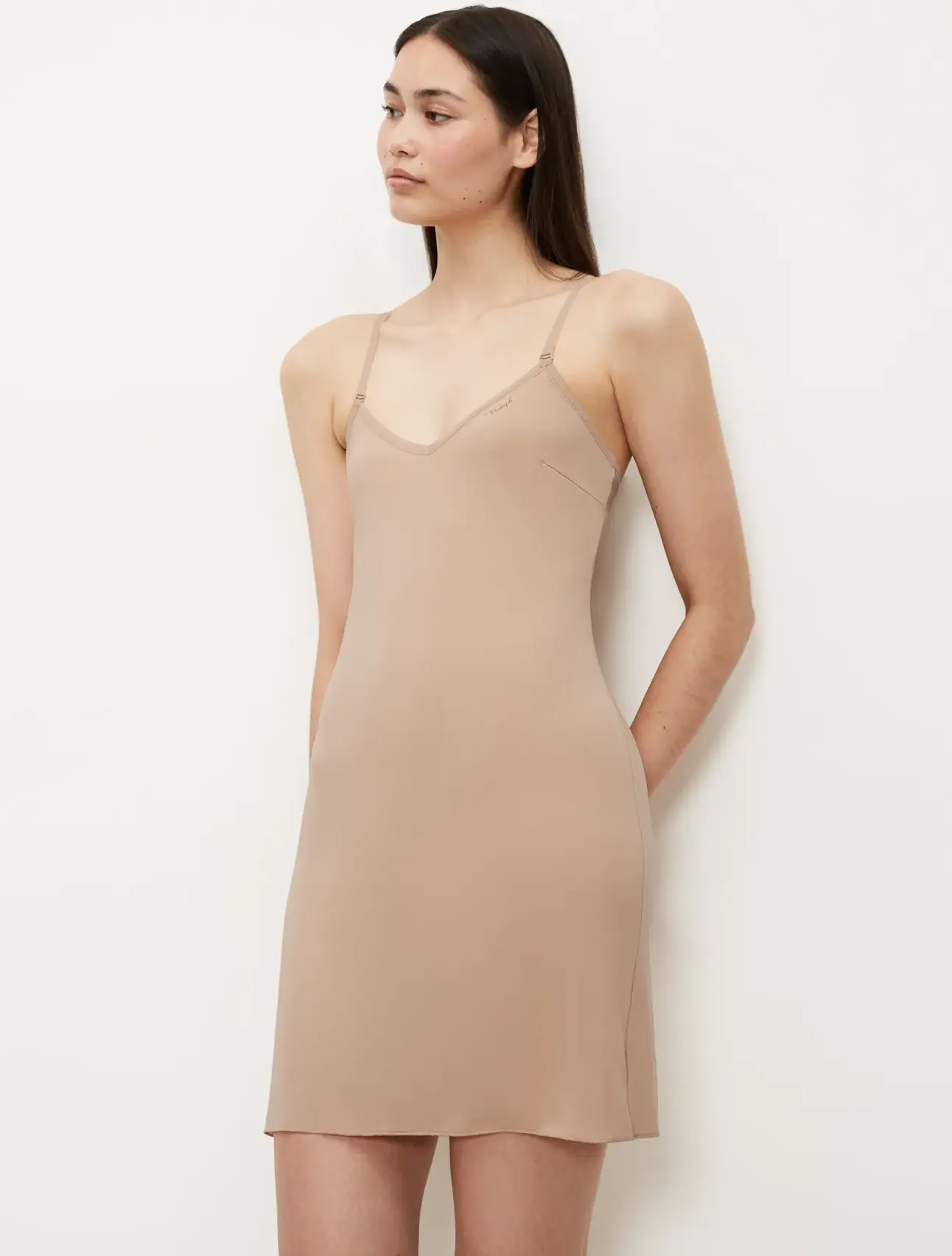 BODY MAKE-UP T