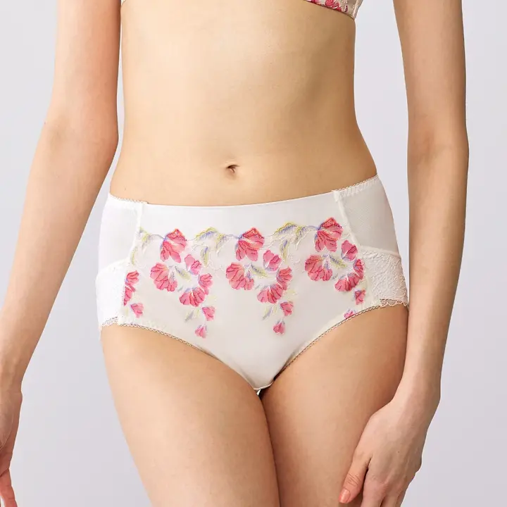 【SALE】レッドレーベル バイ トリンプ0118 はきこみ深めショーツ, ホワイト, model image number 0