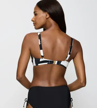 SUMMER ALLURE