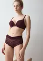 LOVE IN LACE