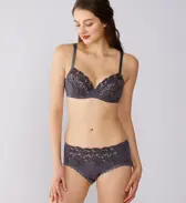 トリンプ プレミアム ゴールドレーベル4006 はきこみ深めショーツ【一部カラーSALE】, グレー, model image number 1