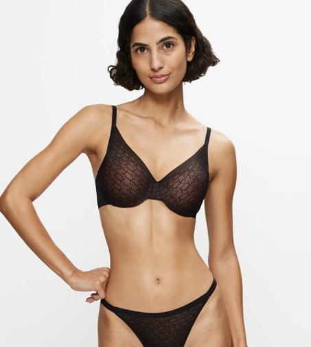 TRIUMPH SIGNATURE SHEER in BLACK