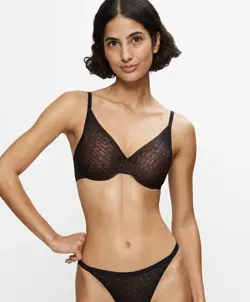 TRIUMPH SIGNATURE SHEER