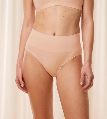 TRIUMPH SOFT SCULPT BEIGE