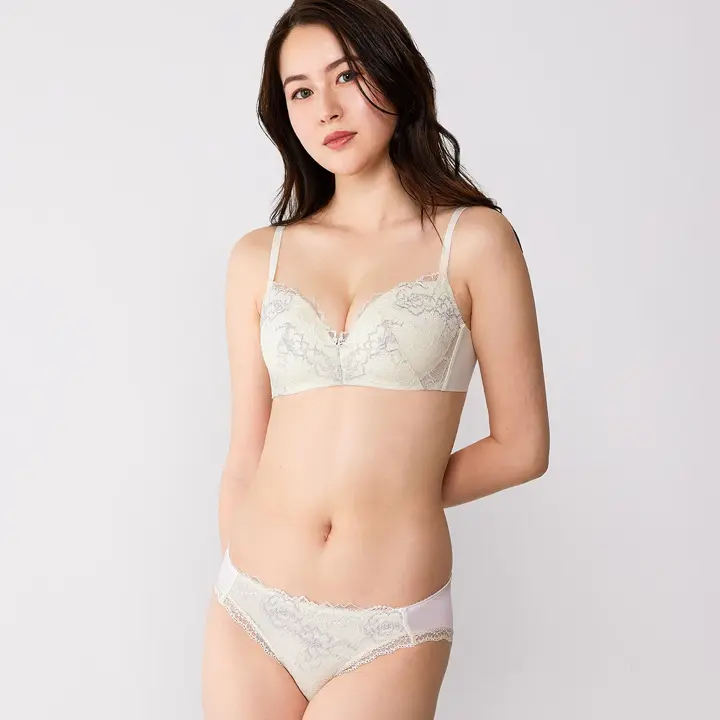 【SALE】優々ブラ630 ノンワイヤーブラジャー, ホワイト, model image number 1